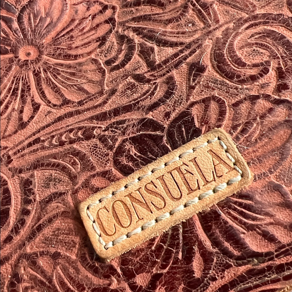 🌵Consuela🌵 - Picture 2 of 6